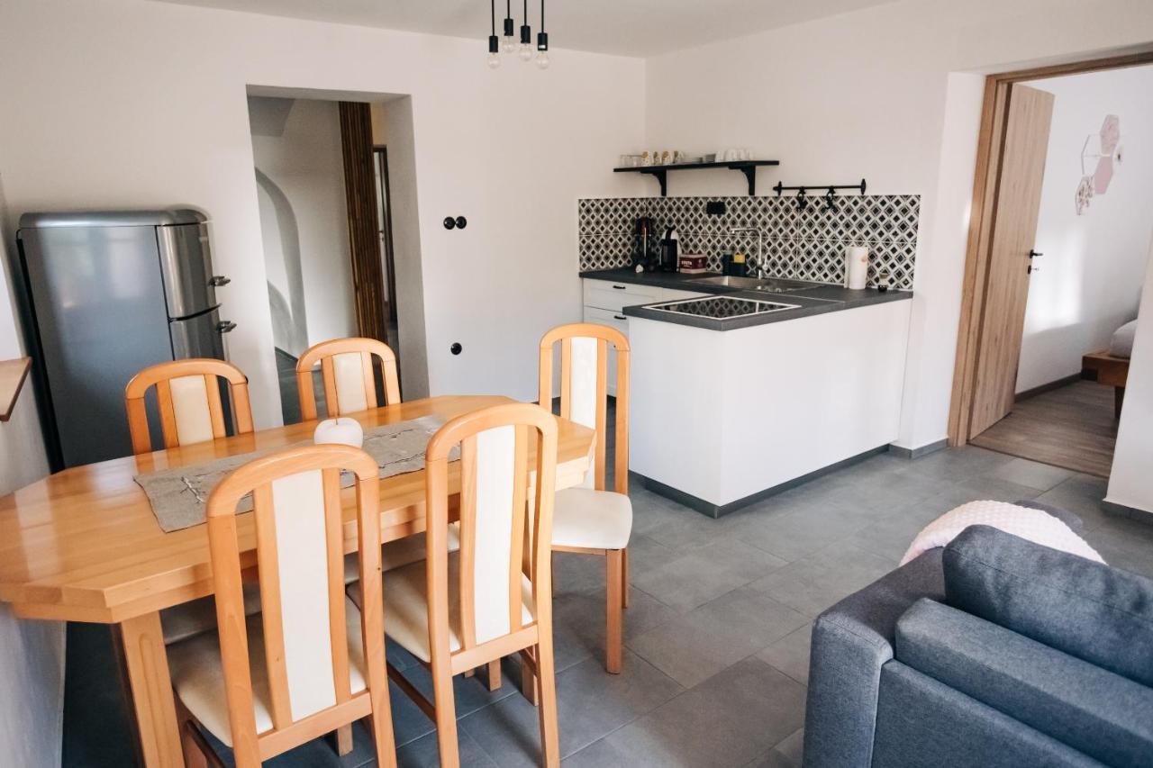 Stekner House Apartma *